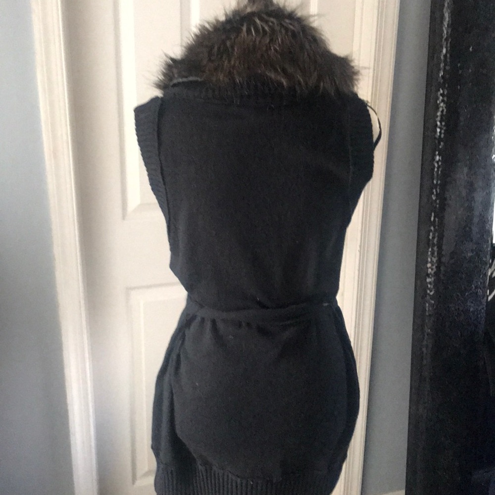 Sweater - Picture 3 of 4